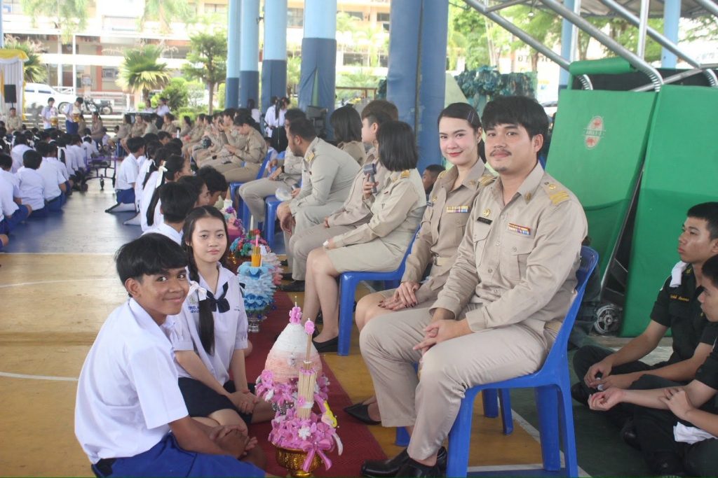 ประมวลภาพกิจกรรมพิธีไหว้ครู ประจำปีการศึกษา 2569 ณ ลานกีฬาหลังคาโดม