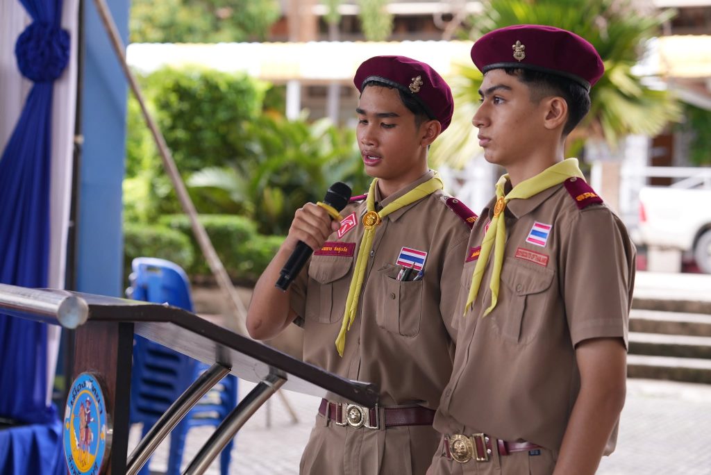 ประมวลภาพ พิธีทบทวนคำปฏิญาณและสวนสนามของลูกเสือ เนื่องในวันคล้ายวันสถาปนาคณะลูกเสือแห่งชาติ ประจำปีการศึกษา 2569