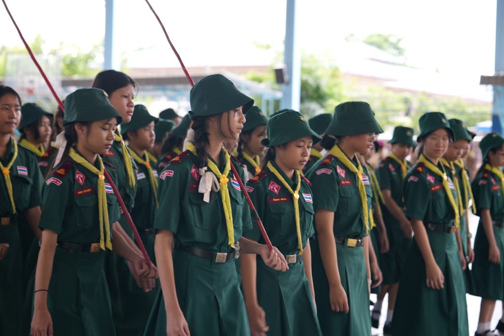 ประมวลภาพ พิธีทบทวนคำปฏิญาณและสวนสนามของลูกเสือ เนื่องในวันคล้ายวันสถาปนาคณะลูกเสือแห่งชาติ ประจำปีการศึกษา 2569
