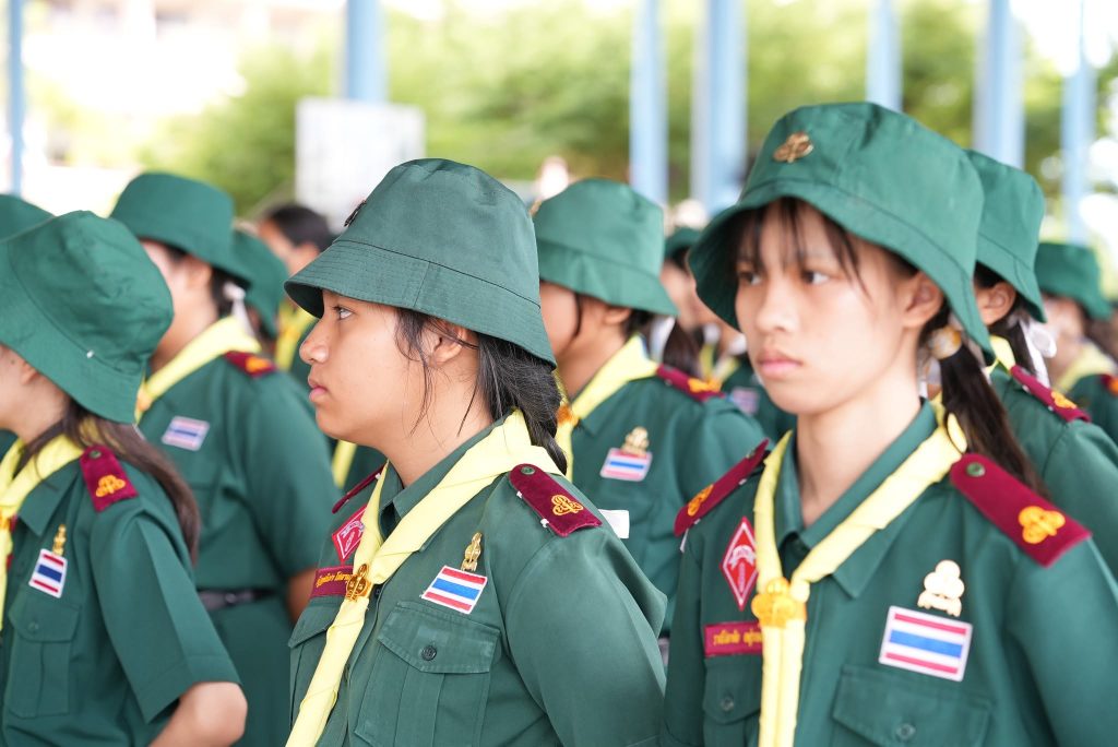 ประมวลภาพ พิธีทบทวนคำปฏิญาณและสวนสนามของลูกเสือ เนื่องในวันคล้ายวันสถาปนาคณะลูกเสือแห่งชาติ ประจำปีการศึกษา 2569