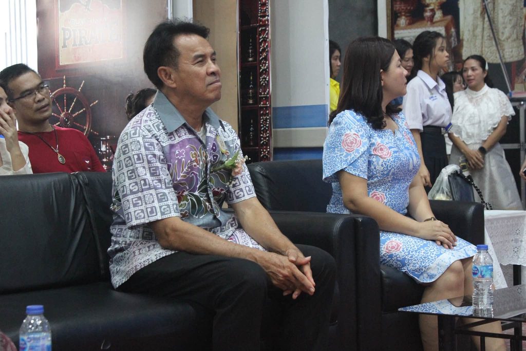 กษิณา มุทิตา ใต้ร่มฟ้าราชพฤกษ์ (เกษียณอายุราชการ)