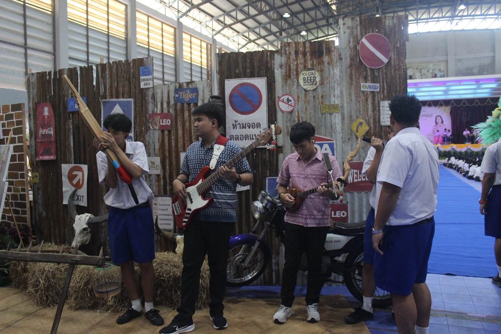 กษิณา มุทิตา ใต้ร่มฟ้าราชพฤกษ์ (เกษียณอายุราชการ)